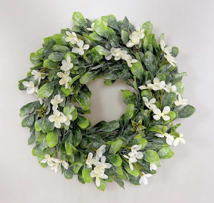 Věnec buxus 33cm bílé kvítky 