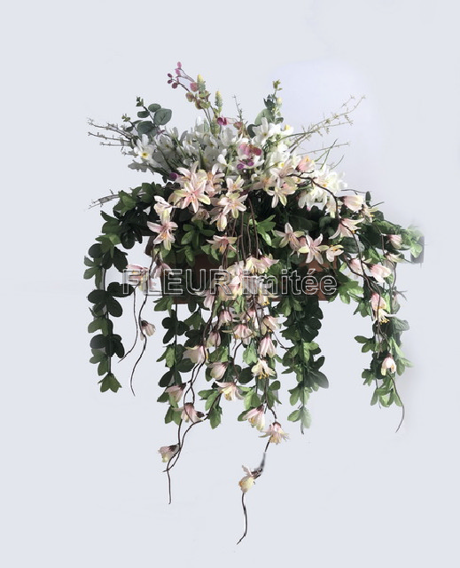 Truhlík zeleň s květy  40cm x 40cm
