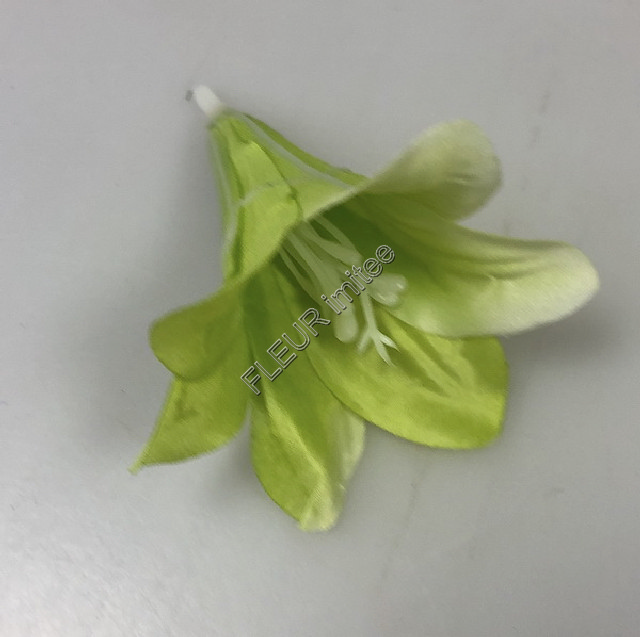 Květ lilie 9cm  24/576
